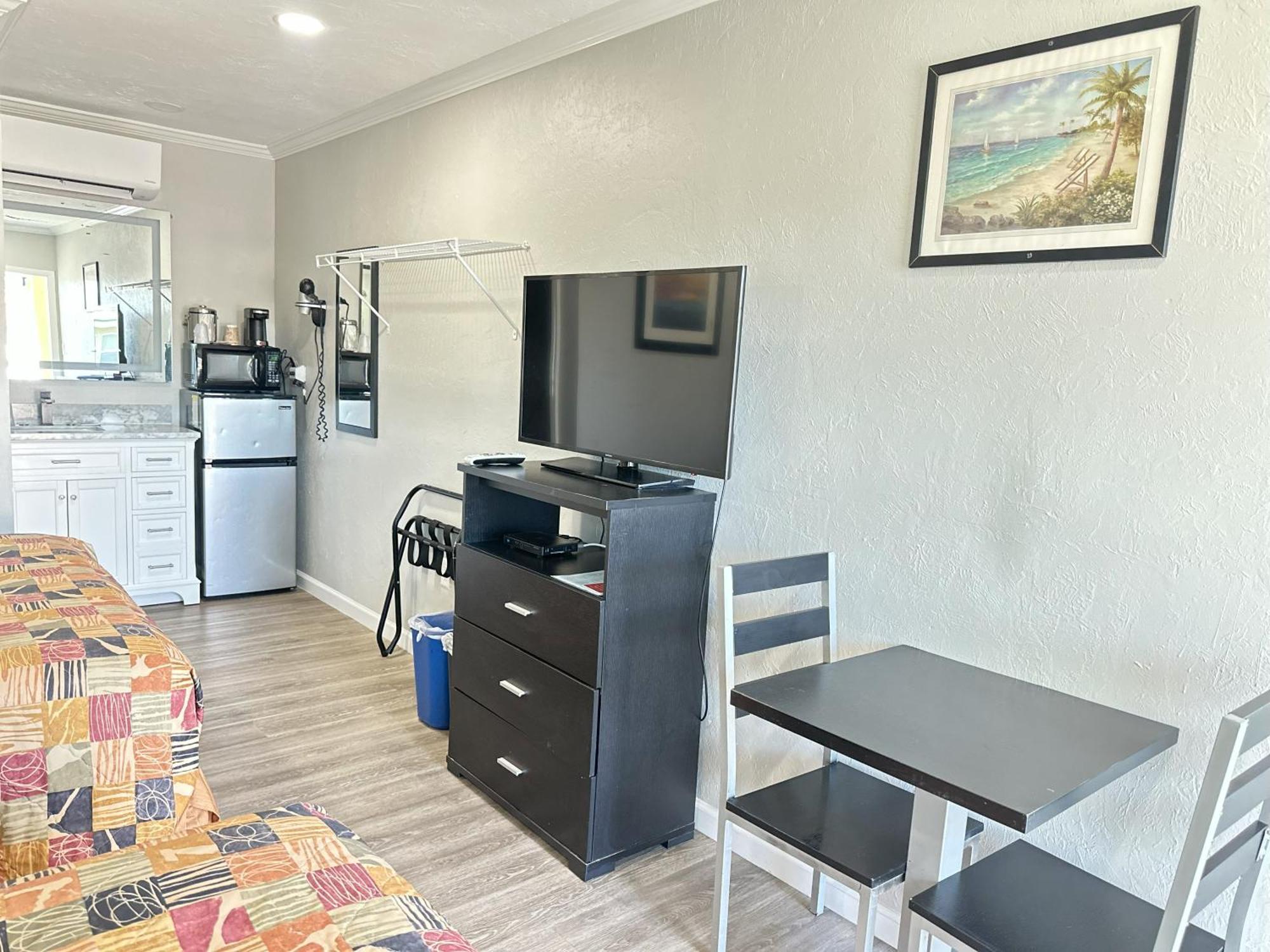 Sunshine Inn & Suites Venice, Florida Venice Gardens Exterior foto