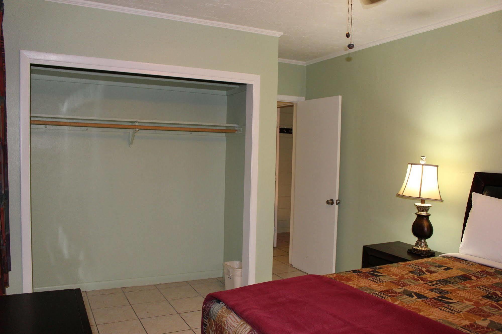 Sunshine Inn & Suites Venice, Florida Venice Gardens Exterior foto